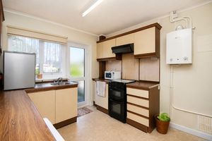 Kitchen- click for photo gallery